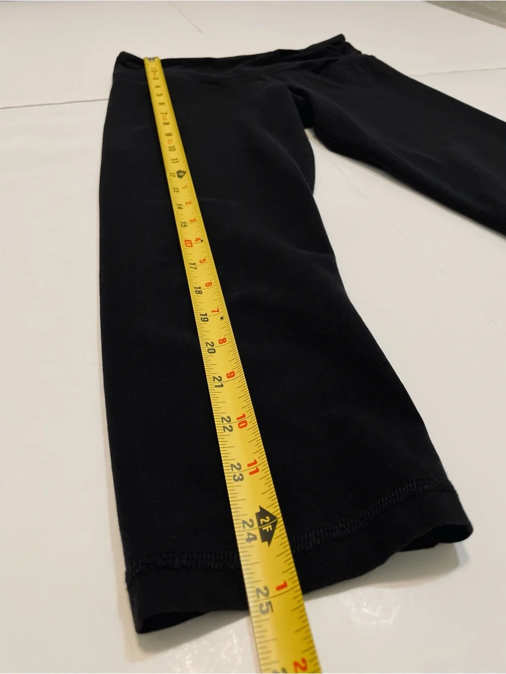 Lululemon Black Cropped Activewear Leggings - Size 4 (Fits XS) 17